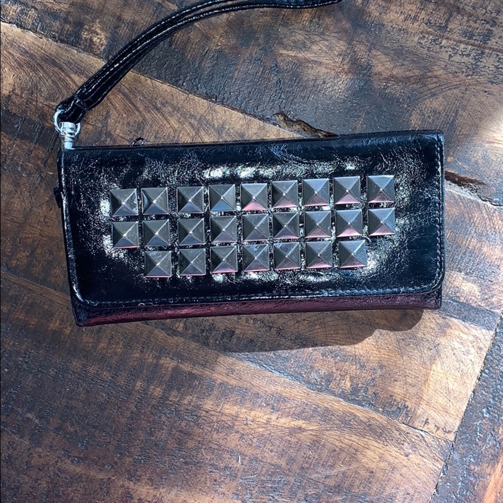 Wristlet black